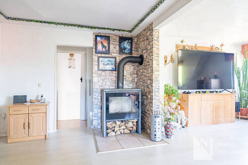 Flur mit Kaminofen im DG - 