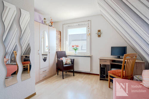 Kinder-oder Arbeitszimmer im DG - 