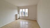 Helles Wohnzimmer - 2 Zimmer Etagenwohnung zum Kaufen in Berlin