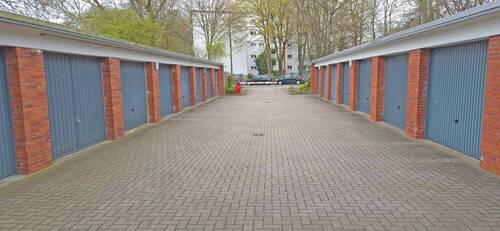 Garagenhof - 3 Zimmer Etagenwohnung in Bremen