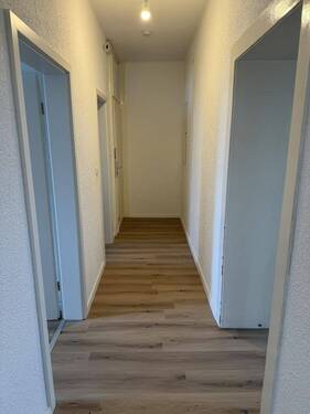 Flur - 3 Zimmer Etagenwohnung zur Miete in Dortmund