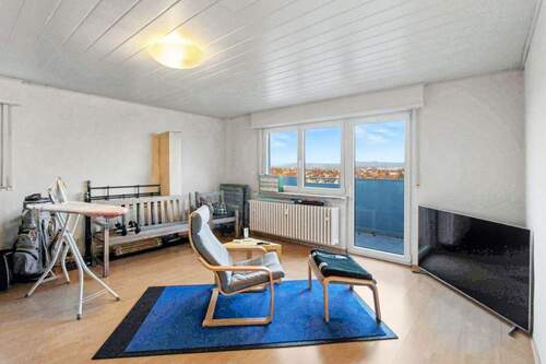 Wohnzimmer - gepflegte 3ZKB Wohnung mit tollem Blick über Viernheim