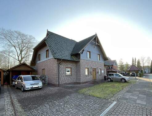 Ansicht - 7 Zimmer Mehrfamilienhaus, Wohnhaus zum Kaufen in Wahlstedt