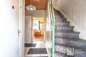 Hauseingangsflur - 5 Zimmer Einfamilienhaus in Bardowick