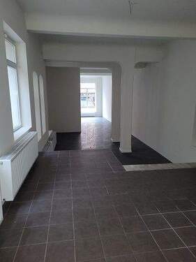 Verkaufsraum - Büro mit 155,00 m&sup2; in Eisenach zur Miete