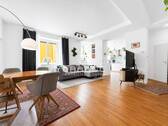 Wohnzimmer Ansicht 1 - Stadtamhof, wie man es sich wünscht - Altbauwohnung mit Donau vor der Haustür