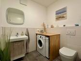 Gäste WC mit Waschmaschinenplatz - 