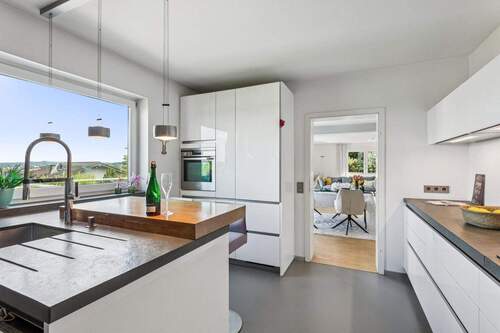 Moderne Küche - Einfamilienhaus mit 252,00 m&sup2; in Königswinter zum Kaufen