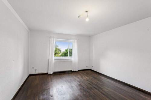 3. Schlafzimmer im Gartengeschoss zur EG Wohnung mit WC - 