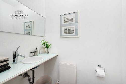 EG: Gäste WC - 