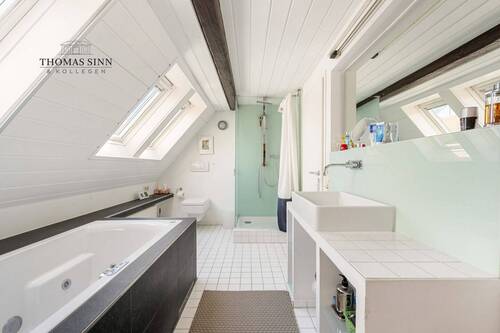 OG: Badezimmer - 