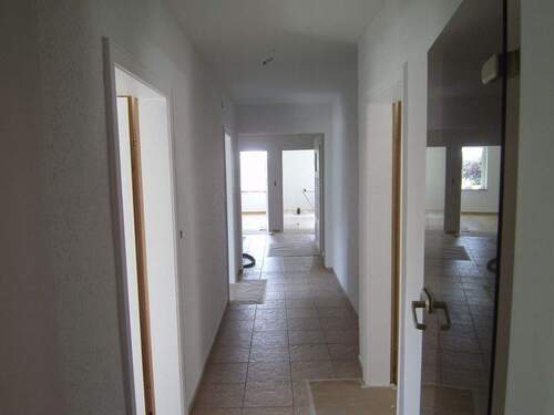 Flur - Etagenwohnung mit 145,00 m&sup2; in Tecklenburg zur Miete