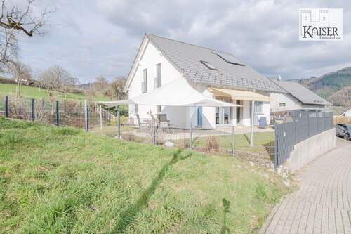 4 Ansicht (1) - Ihr neues Zuhause am grünen Ortsrand - Wohnen in der Großen Zelg