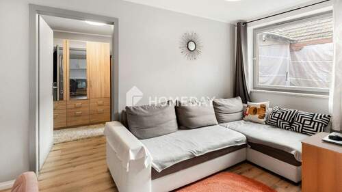 1. OG Wohnzimmer 1 - 