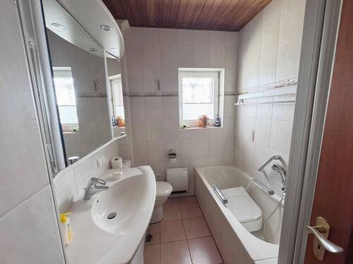 Badezimmer Erdgeschoss - 
