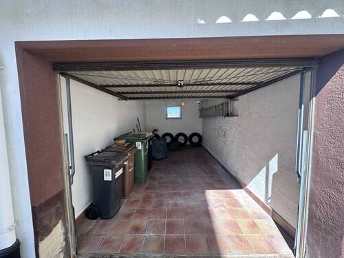Garage - 