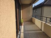 Wettergeschützter Balkon mit Markise - 2 Zimmer Etagenwohnung zur Miete in Bad Kissingen