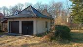 Doppelgarage mit Garten - 