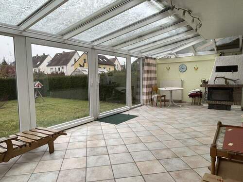 Wintergarten - Mehrfamilienhaus, Wohnhaus in Heuchelheim