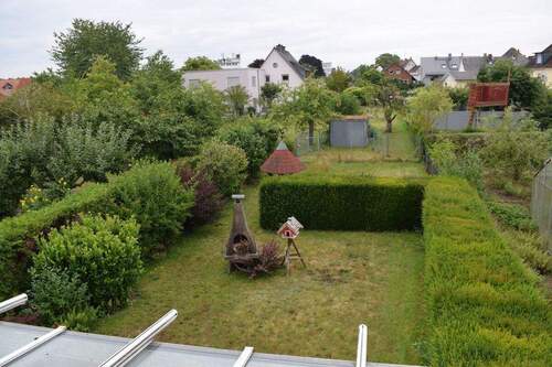 Gartenübersicht - Mehrfamilienhaus, Wohnhaus mit 270,00 m&sup2; in Heuchelheim zum Kaufen