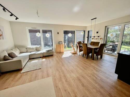 Wohnbereich.jpeg - 6 Zimmer Mehrfamilienhaus, Wohnhaus in Hamburg