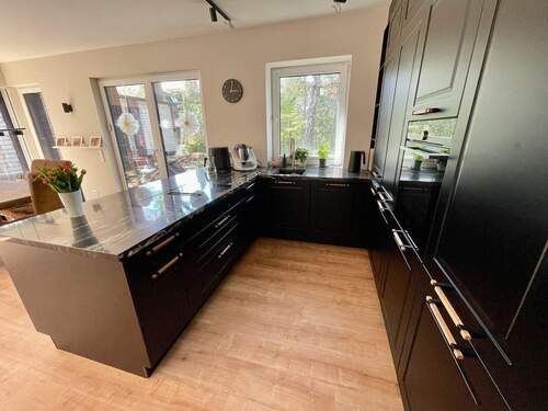 Einbauküche.jpeg - Mehrfamilienhaus, Wohnhaus mit 171,00 m&sup2; in Hamburg zum Kaufen