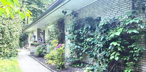 Front rechts Haupthaus - 