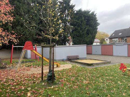 Spielplatz im Innenhof - 