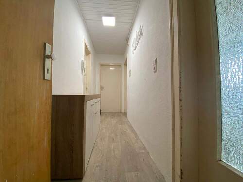 Bild 2 - 8 Zimmer Mehrfamilienhaus, Wohnhaus zum Kaufen in Pforzheim