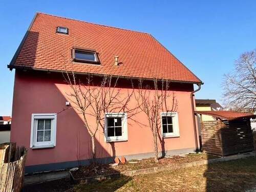 Gepflegtes Anwesen - 