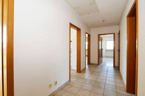 Helle schöne Wohnung - 3 Zimmer Etagenwohnung in Rheinbreitbach