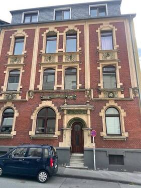 Straßenansicht - Gepflegte Wohnung in guter Lage inkl. Einbauküche zu vermieten