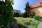 AU Garten hinter Garage DSC_1964.jpg - 