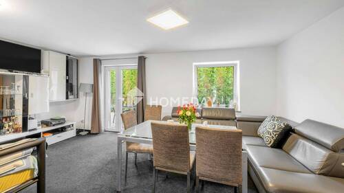 Wohnzimmer 1 - 1 Zimmer Mehrfamilienhaus, Wohnhaus in Landshut Kumhausen