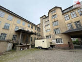 Innenhof - 1 Zimmer Mehrfamilienhaus, Wohnhaus zum Kaufen in Limbach-Oberfrohna