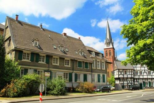 Bild 1 - Mehrfamilienhaus - 290.000,00 EUR Kaufpreis,