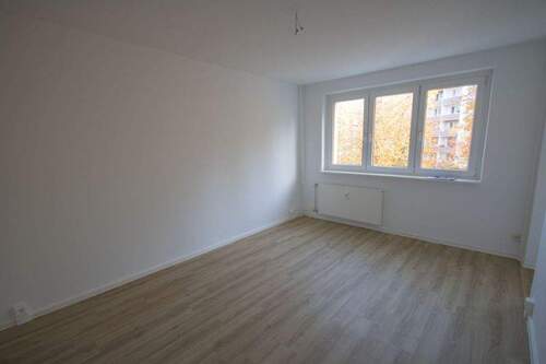 Wohnzimmer - Nachnutzer gesucht! 2-Raumwohnung im Süden von Halle!