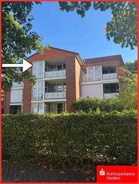 Außenansicht - Attraktive 3-Zimmer-Dachgeschosswohnung mit Balkon und Einbauküche