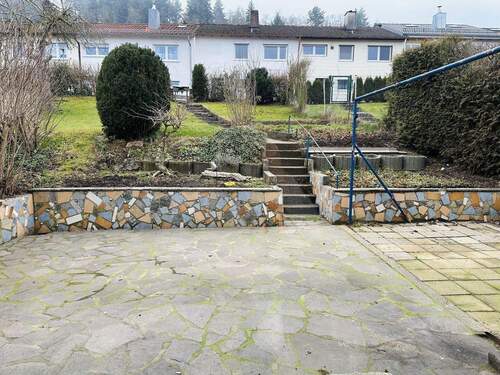 Terrasse + Garten - Reihenmittelhaus mit Garten in Aalen - Triumphstadt