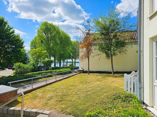 Gartenausblick - Etagenwohnung in Waren (Müritz) zum Kaufen