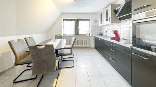 591 - Küche_1 - Etagenwohnung mit 98,30 m² in Bad Urach zum Kaufen