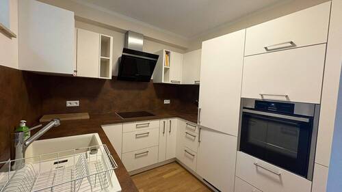 Neuwertige Einbauküche - Etagenwohnung mit 80,00 m² in Bickenbach zur Miete