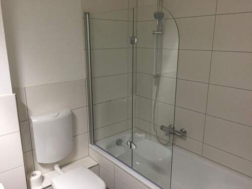 Das im Jahr 2015 erneuerte Badezimmer - 