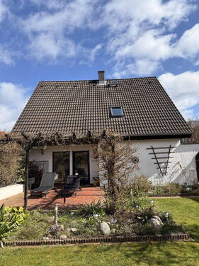 Hausrückseite - 4 Zimmer Einfamilienhaus zum Kaufen in Neumünster