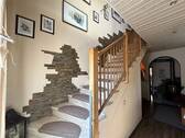 Treppe zum Obergeschoss und Flur EG - 