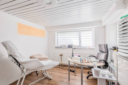 Büro Kellergeschoss - 
