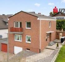 Bezugsfreie Eigentumswohnung in einem Zweifamilienhaus in guter Wohnlage - Stolberg Büsbach