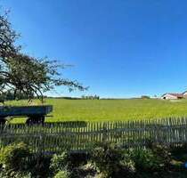 Attraktives Baugrundstück mit 550 m² nahe dem Chiemsee mit genehmigter Bauvoranfrage in Höslwang.