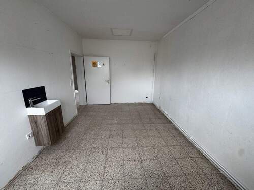 Nebenraum - 