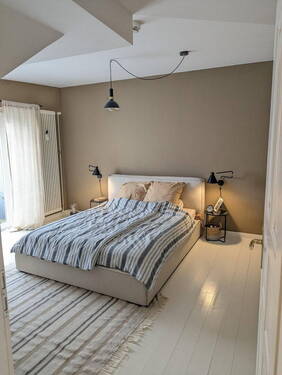 Schlafzimmer mit Balkon - 